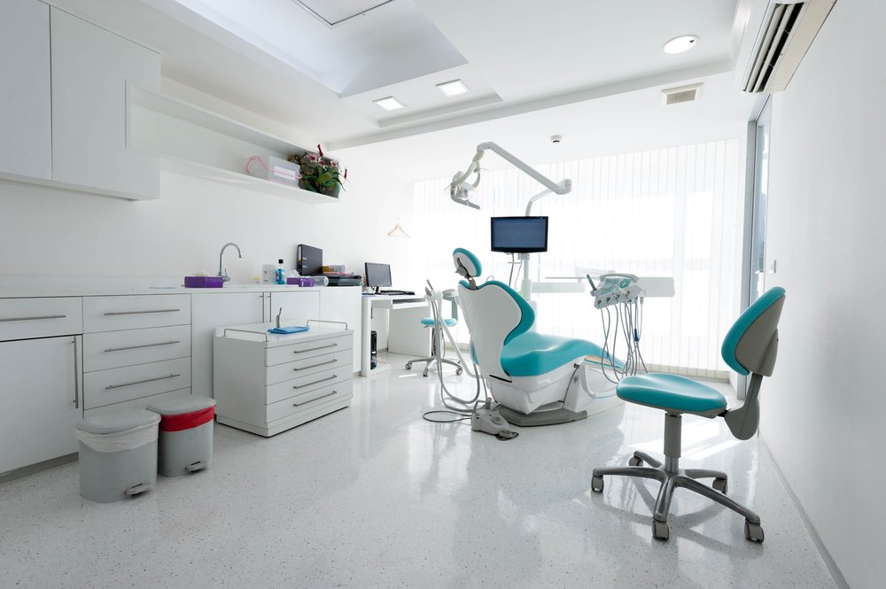 Профилактика, лечение, удаление — отрасли стоматологии