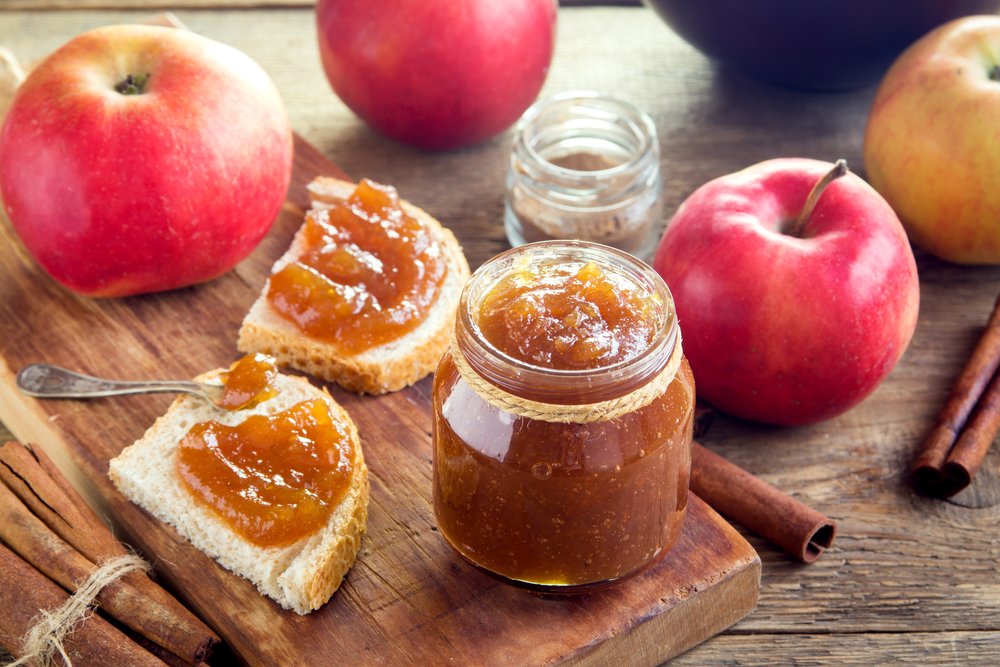 Как приготовить самое простое варенье из яблок?