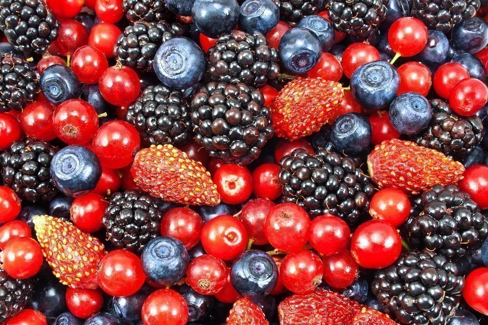 Витамины во фруктах и ягодах