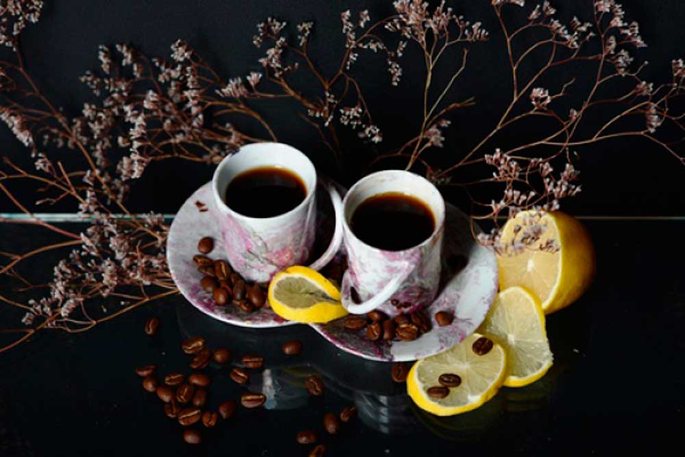 Кофе с лимоном по-французски Источник: kulinariya.goodhouse.com.ua