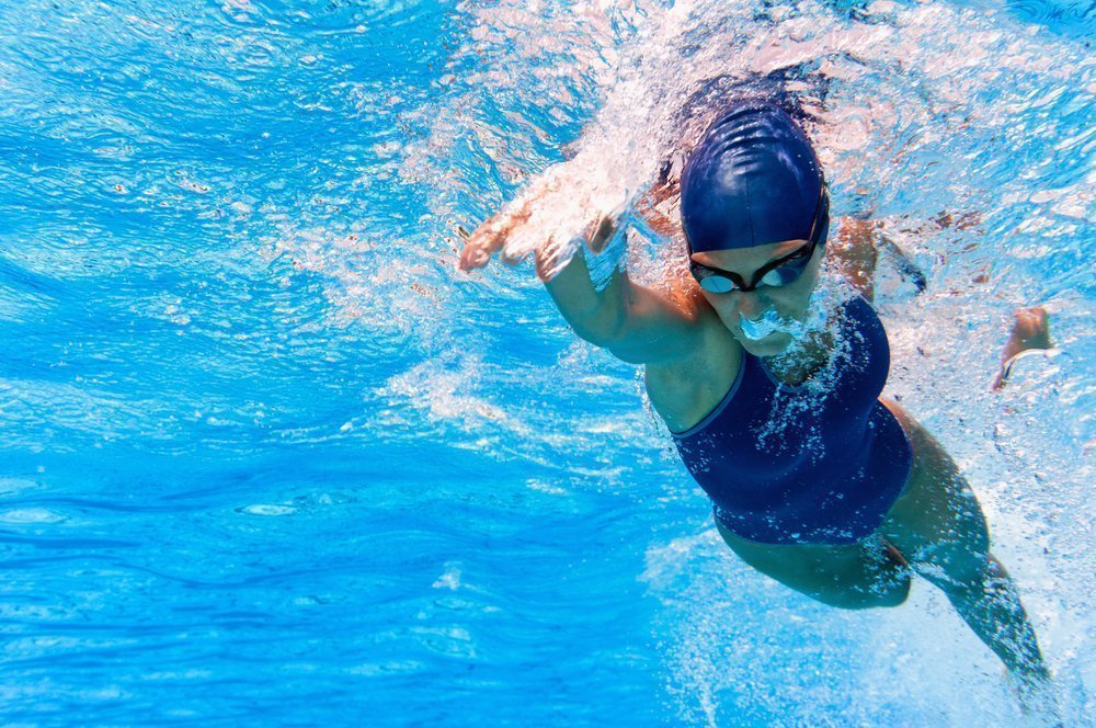 Виды плавательных стилей для эффективного похудения