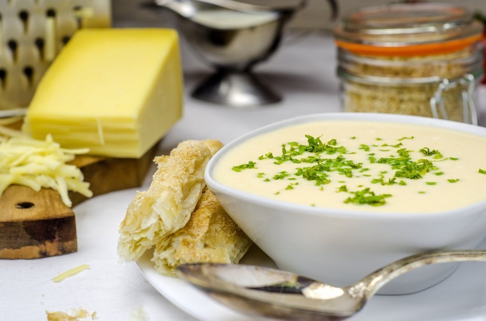 Простой рецепт сырного супа с вермишелью