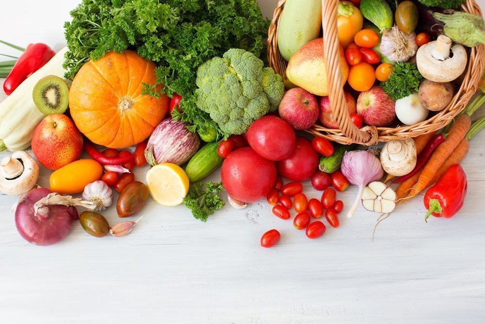 Поддержать массу тела помогут свежие фрукты и овощи