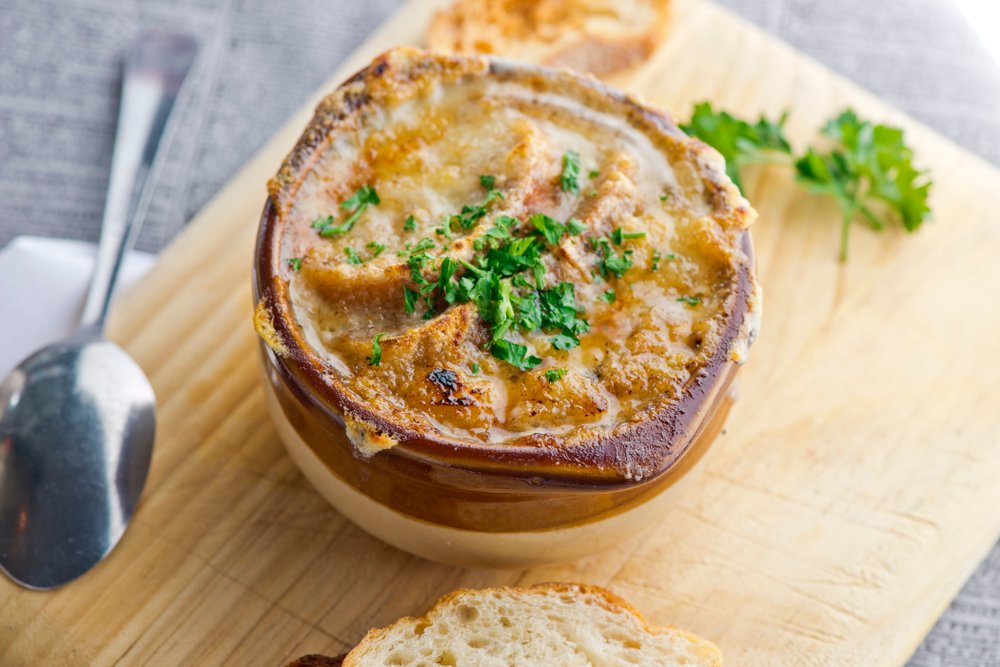 Сырный суп: рецепт с плавленным сыром и колбасками