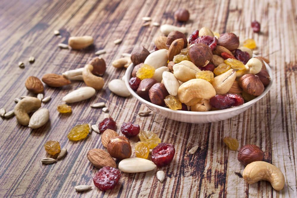 Сушеные фрукты и орехи для похудения