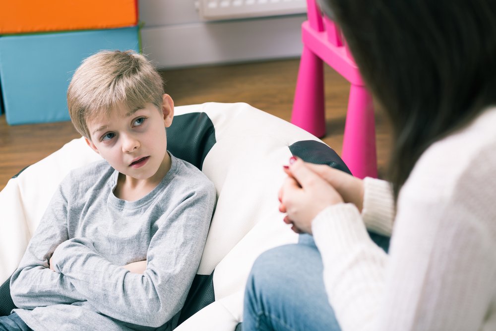 Чем психолог может помочь детям и взрослым?