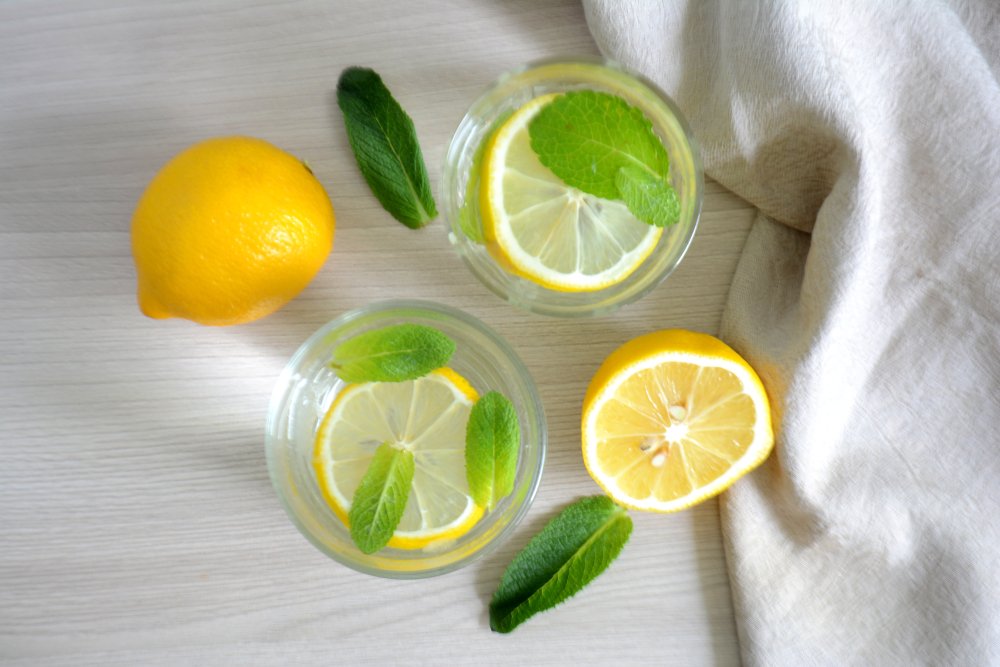 Питание для похудения: рецепты освежающих напитков с лимоном
