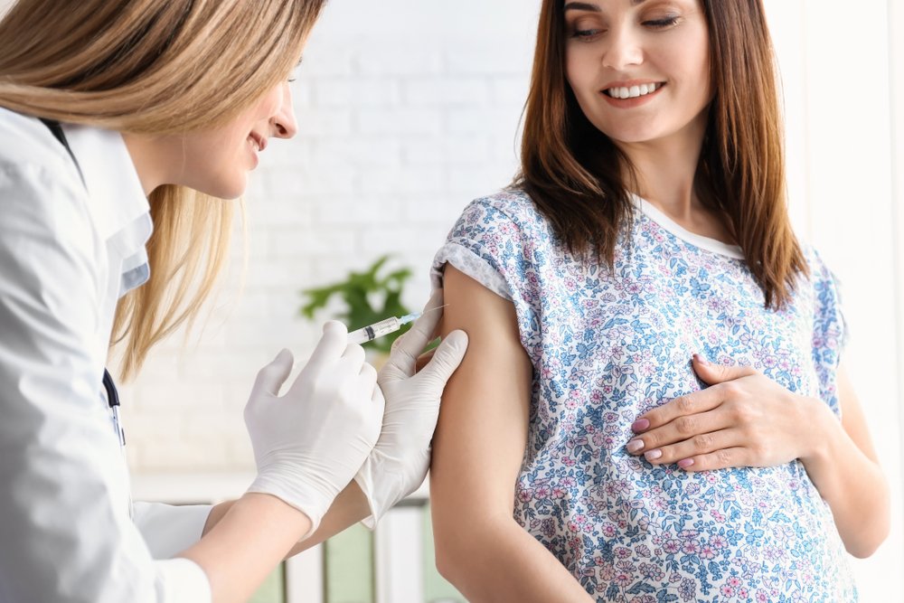 Вакцинация беременных от гриппа: разве так можно?