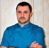 Соцкий Лев Витальевич, к.м.н., пластический эстетический хирург, эксперт в области комплексного омоложения лица Евразийской клиники EA Clinic