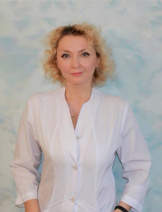 Елена Константиниди, врач-дерматокосметолог, заведующая отделением косметологии московской клиники