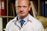 Юрий Константинович Глазков, травматолог-ортопед, доктор по суставам, кандидат медицинских наук, действительный член ESSKA, AAOS, АСТАОР, АТОР