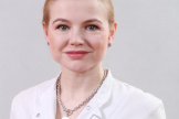 Шахнович Анна Александровна, зав. отделением ФГБУ «Поликлиника №5» Управления делами Президента Российской Федерации. Дерматовенеролог, косметолог, кандидат медицинских наук