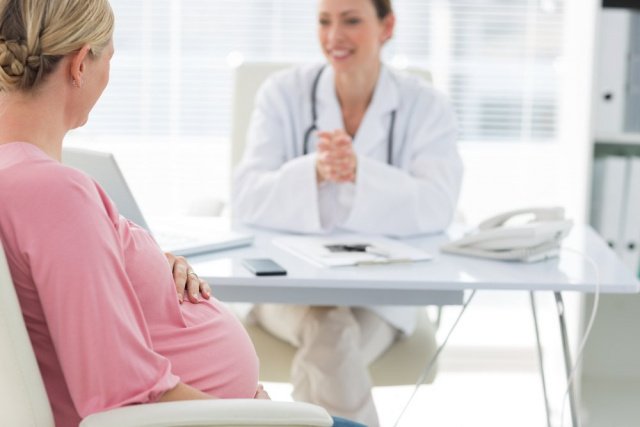 6 врачей для беременных: в каком триместре посещать