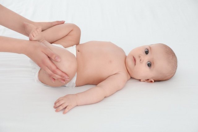 Пеленочный дерматит и жара: как помочь малышу?