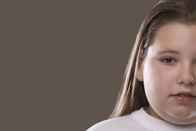 Ожирение у детей и подростков: причины, опасности, терапия