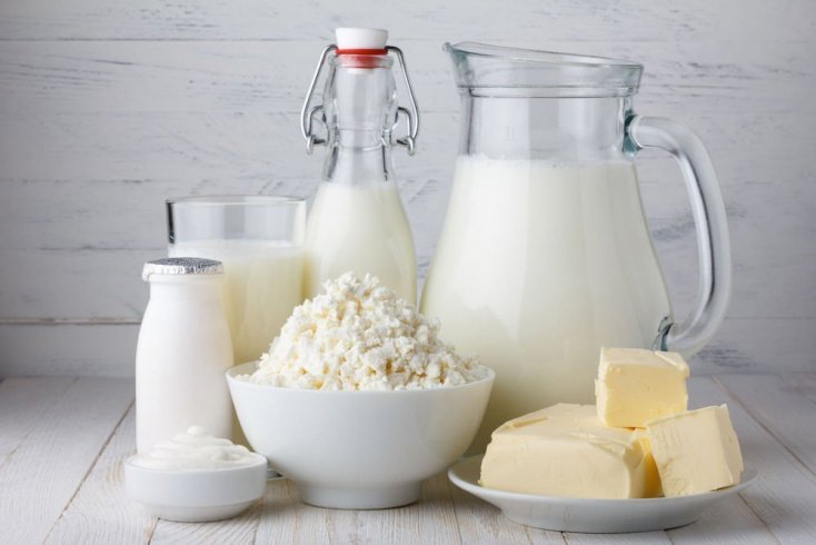 Отказ от молока и молочных продуктов уменьшит сильные боли