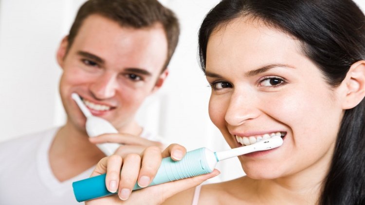 Как бороться с образованием зубного камня?