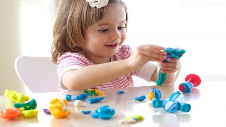Какие игры и занятия наиболее подходят для детей раннего возраста?
