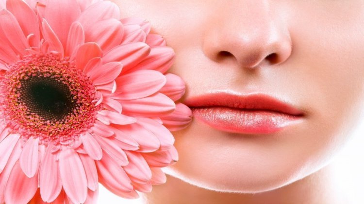 Красота и здоровье кожи губ: вся польза скрабов