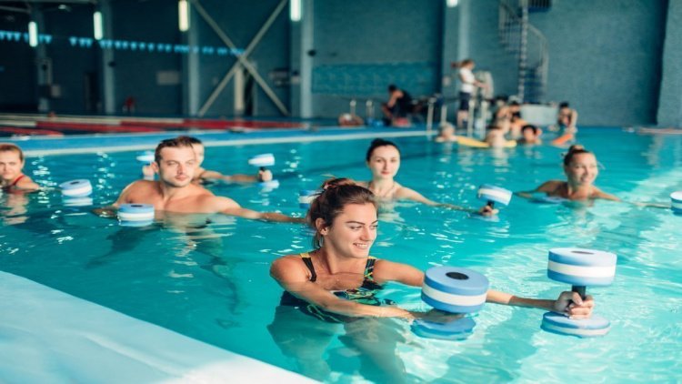 Упражнения в бассейне для похудения