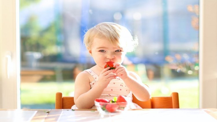 Когда и как вводить клубнику в питание ребёнка?
