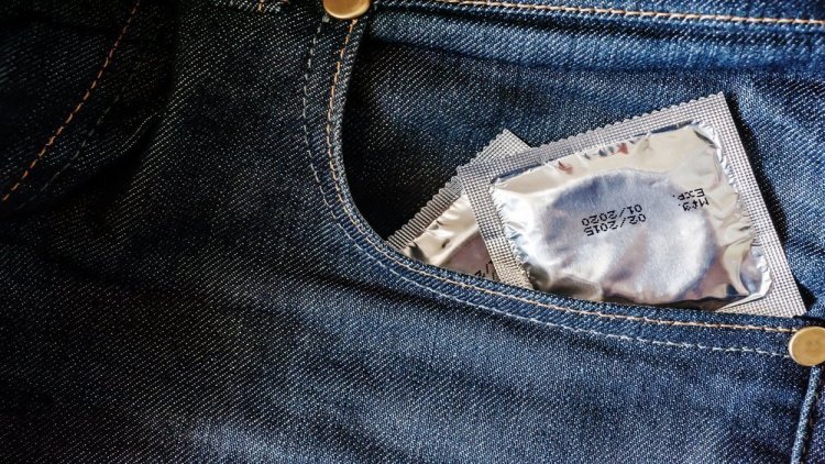Ошибка 6: Сложные отношения: 2 презерватива сразу