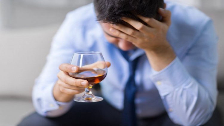 «При простуде алкоголь помогает согреться и остаться здоровым»