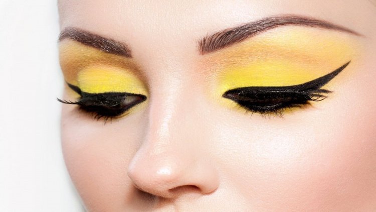Желтая палитра в макияже