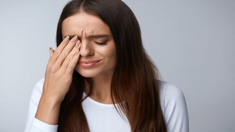 Боль в области глаз: когда нужно записаться на прием к врачу?